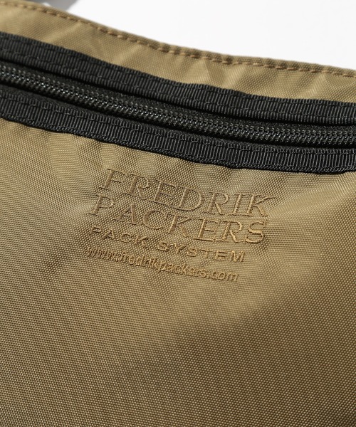 FREDRIK PACKERS（フレドリックパッカーズ）の「【FREDRIK PACKERS】420D UTILITY SACK M（ショルダーバッグ・メンズ・ブラック/オリーブ/シルバー/カーキ・FREE）」の15枚目の写真