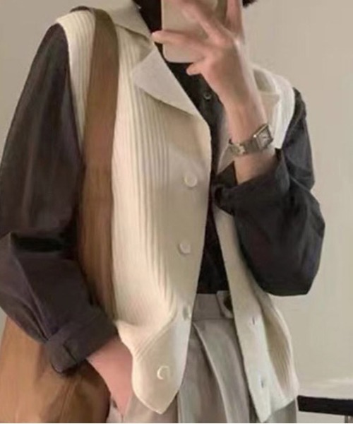 AMELY（エミリー）の「オープンカラーニットベスト（ニット/セーター・レディース・ダークグレー/ブラック/ベージュ/オフホワイト/グリーン/カーキブラウン/ブルーグレー・フリー）」の15枚目の写真