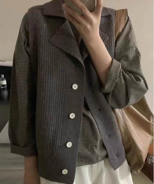 AMELY（エミリー）の「オープンカラーニットベスト（ニット/セーター・レディース・ダークグレー/ブラック/ベージュ/オフホワイト/グリーン/カーキブラウン/ブルーグレー・フリー）」の9枚目の写真