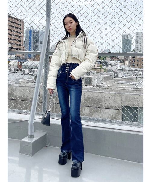 EMODA(エモダ)の「スーパーハイウエストフレアパギンス(デニムパンツ・レディース・ブラック/インディゴブルー・SMALL/MEDIUM/X-SMALL)」の6枚目の写真