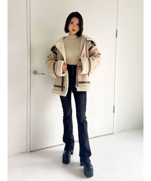 EMODA(エモダ)の「スーパーハイウエストフレアパギンス(デニムパンツ・レディース・ブラック/インディゴブルー・SMALL/MEDIUM/X-SMALL)」の19枚目の写真