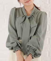 ボリューム袖ボウタイブラウス