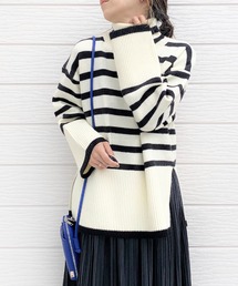 Q | モノトーンボーダータートルニット(ニット/セーター)