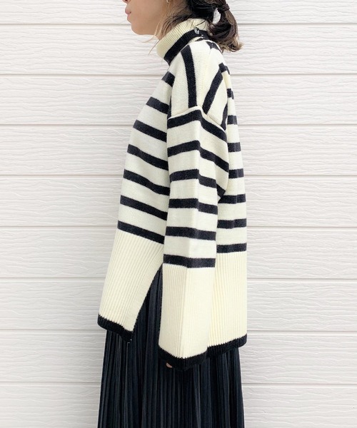 Q（キュー）の「モノトーンボーダータートルニット（ニット/セーター・レディース・ブラック系その他/ホワイト系その他・MEDIUM）」の8枚目の写真