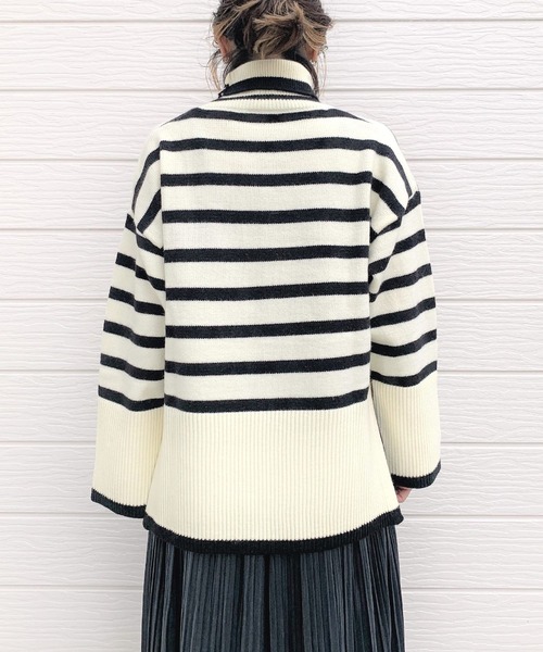Q（キュー）の「モノトーンボーダータートルニット（ニット/セーター・レディース・ブラック系その他/ホワイト系その他・MEDIUM）」の5枚目の写真