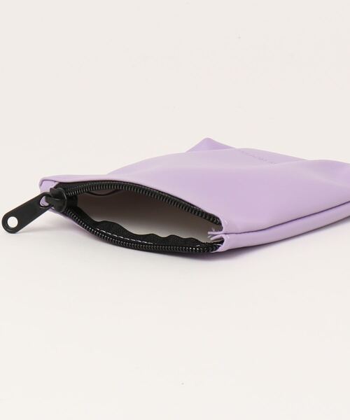 AZUL by moussy（アズールバイマウジー）の「FAUX LEATHER POUCH/フェイクレザーポーチ（ポーチ・レディース・オレンジ/ライトパープル/ブルー/シルバー/ブラック・FREE）」の12枚目の写真