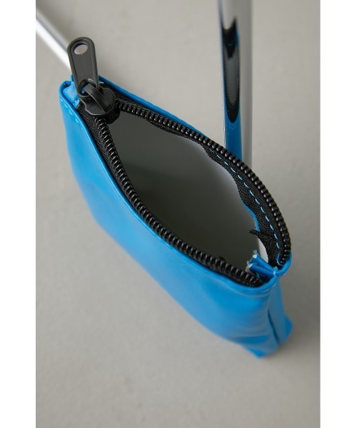 AZUL by moussy（アズールバイマウジー）の「FAUX LEATHER POUCH/フェイクレザーポーチ（ポーチ・レディース・オレンジ/ライトパープル/ブルー/シルバー/ブラック・FREE）」の20枚目の写真