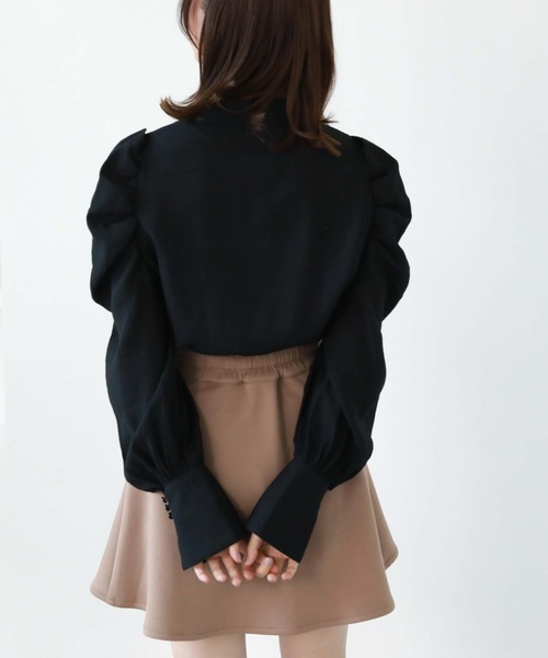 archives(アルシーヴ)の「肩あきドレープ2WAYブラウス(シャツ/ブラウス・レディース・アイボリー/ブラック/ブルー・MEDIUM)」の22枚目の写真