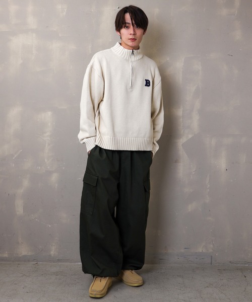 SPINNS（スピンズ）の「【ビッグシルエット】ワンポイントロゴ ハーフジップニット（ニット/セーター・メンズ・アイボリー/グリーン/グレー/ブラック・ONESIZE）」の10枚目の写真