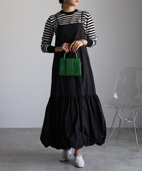 r.(アールドット)の「タフタ バルーン キャミワンピース(ジャンパースカート・レディース・ブラック/ベージュ/オフホワイト/ライトベージュ・FREE)」の2枚目の写真