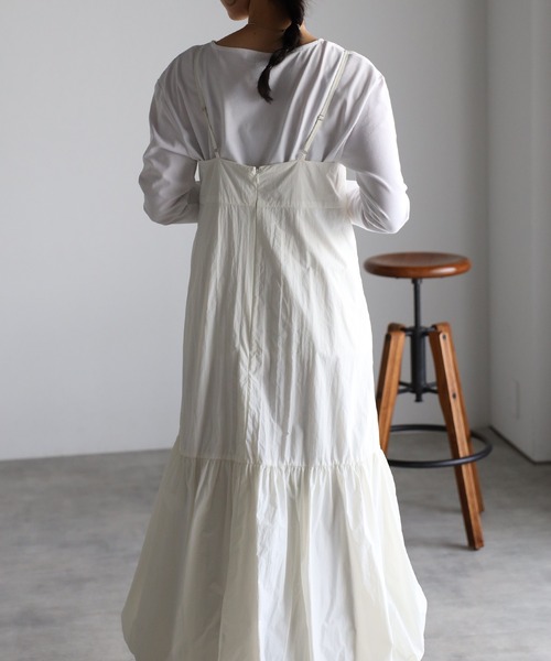 r.(アールドット)の「タフタ バルーン キャミワンピース(ジャンパースカート・レディース・ブラック/ベージュ/オフホワイト/ライトベージュ・FREE)」の10枚目の写真