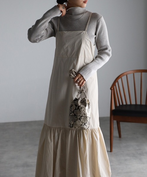 r.(アールドット)の「タフタ バルーン キャミワンピース(ジャンパースカート・レディース・ブラック/ベージュ/オフホワイト/ライトベージュ・FREE)」の20枚目の写真