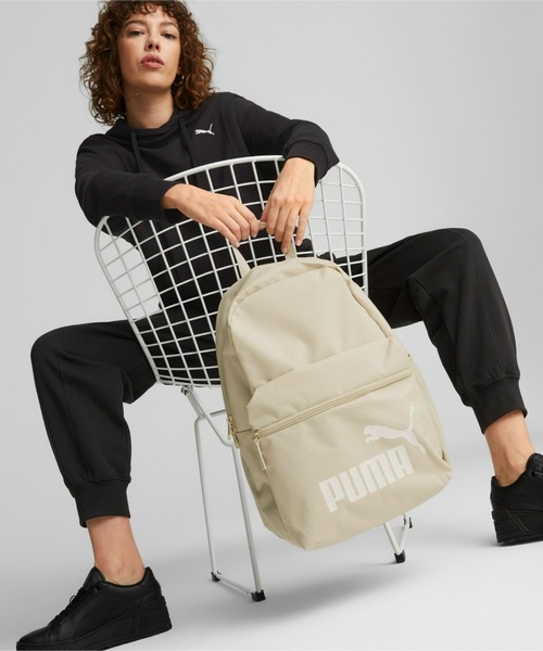 PUMA（プーマ）の「PUMA プーマ ユニセックス プーマ フェイズ バックパック 22L（バックパック/リュック・メンズ・ブルー系その他/ローズ/ライトベージュ・フリー）」の2枚目の写真