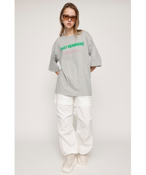 tシャツ Front logo big T-shirt レディース SLY（スライ）の「FRONT LOGO BIG T/SH フロントロゴ プリント