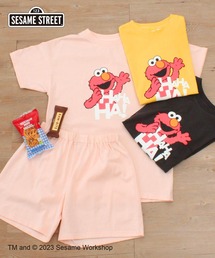 Hi! ONLINE STORE（ハイオンラインストア）の「【SESAME STREET】エルモプリント Tシャツ&ショートパンツセットアップ（ルームウェア/パジャマ）」
