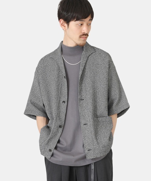 marka（マーカ）の「marka / マーカ：CARDIGAN：M23A-16CS02B[COR]（ポロシャツ・メンズ・グリーン系その他/ホワイト×ブラック・1/2）」の2枚目の写真