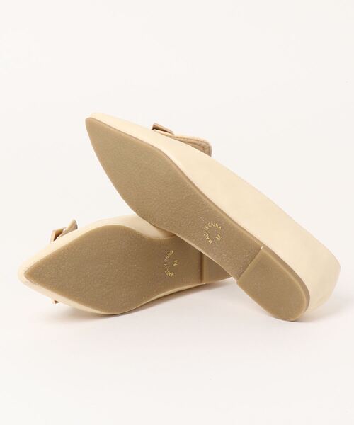 KOBE LETTUCE(コウベレタス)の「プレートモチーフパンプス(パンプス・レディース・ピンク/ベージュ/ブラック/アイボリー・LL/M/L/S)」の6枚目の写真