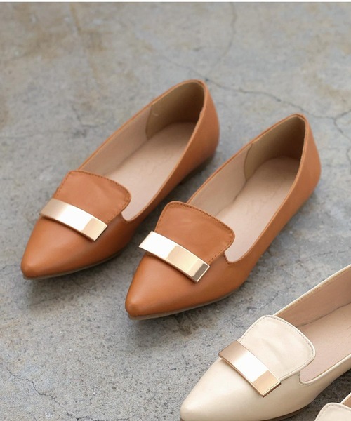 KOBE LETTUCE(コウベレタス)の「プレートモチーフパンプス(パンプス・レディース・ピンク/ベージュ/ブラック/アイボリー・LL/M/L/S)」の1枚目の写真