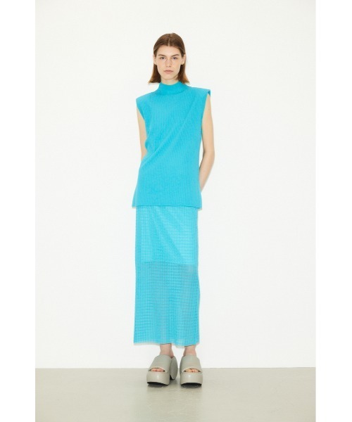 THROW by SLY（スローバイスライ）の「THROW PADDED H/N RIB TOPS パデッド ハイネック リブ トップス ドライタッチ スタンドネック セットアップ可能（Tシャツ/カットソー・レディース・ブラック/ライトブルー/アイボリー・FREE）」の6枚目の写真