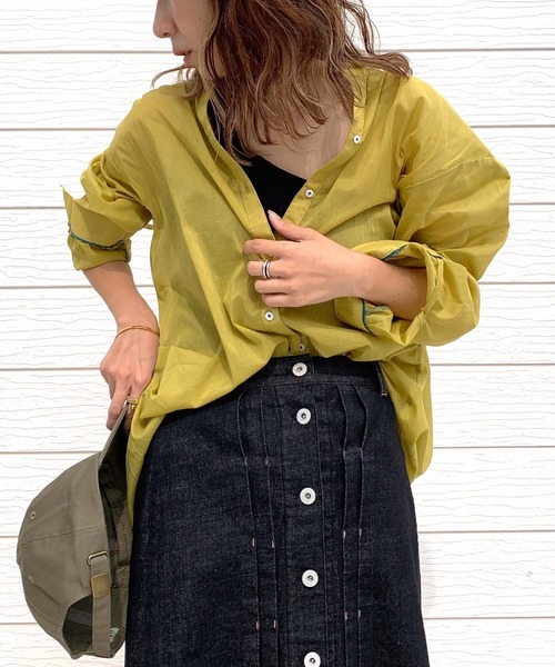 Q（キュー）の「コットンボイルスキッパーシャツ（シャツ/ブラウス・レディース・ラベンダー/エメラルド/パープル/グレイッシュベージュ/ピンク/ベージュ/マスタード/チャコールグレー・MEDIUM）」の7枚目の写真