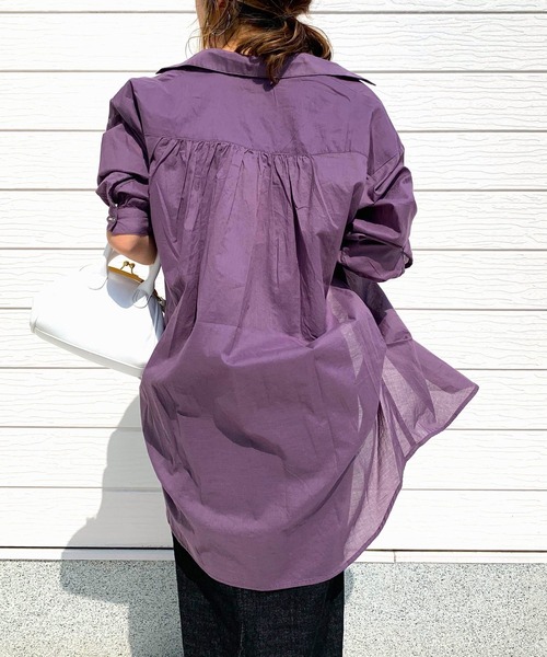 Q（キュー）の「コットンボイルスキッパーシャツ（シャツ/ブラウス・レディース・ラベンダー/エメラルド/パープル/グレイッシュベージュ/ピンク/ベージュ/マスタード/チャコールグレー・MEDIUM）」の16枚目の写真