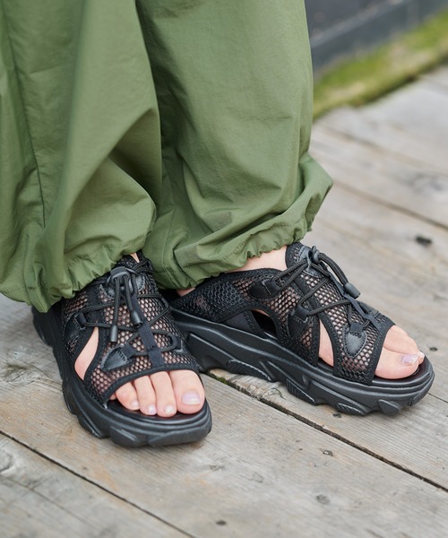 SPINNS（スピンズ）の「メッシュシューレース スポーツサンダル