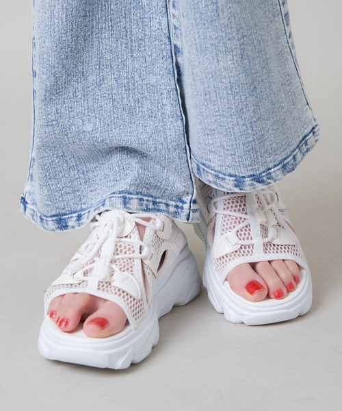 SPINNS（スピンズ）の「メッシュシューレース スポーツサンダル