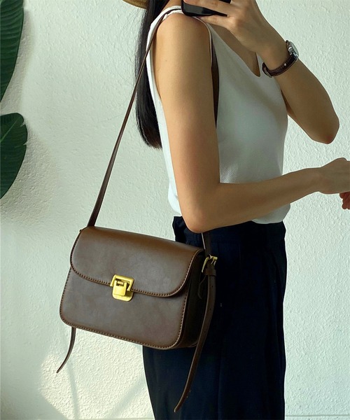 LA VORAGINE(ラ ヴォラジネ)の「2wayスクエアショルダーバッグ メッセンジャーバッグ(メッセンジャーバッグ・レディース・ブラック/ダークブラウン/ホワイト/ブラウン・FREE)」の11枚目の写真