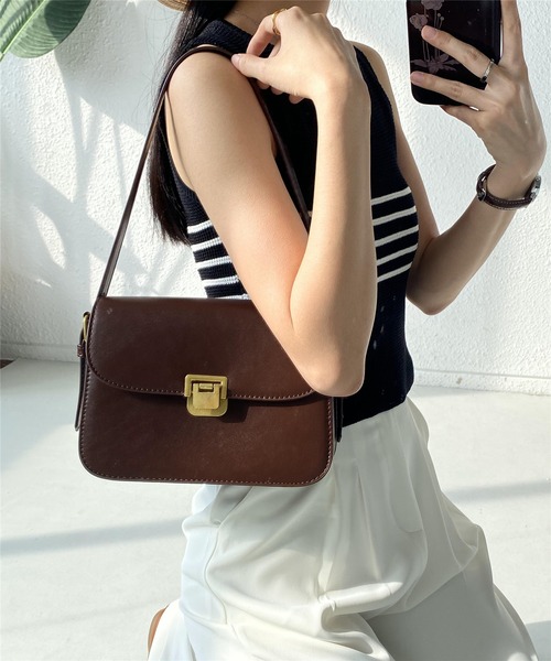 LA VORAGINE(ラ ヴォラジネ)の「2wayスクエアショルダーバッグ メッセンジャーバッグ(メッセンジャーバッグ・レディース・ブラック/ダークブラウン/ホワイト/ブラウン・FREE)」の17枚目の写真