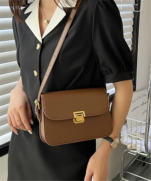 LA VORAGINE(ラ ヴォラジネ)の「2wayスクエアショルダーバッグ メッセンジャーバッグ(メッセンジャーバッグ・レディース・ブラック/ダークブラウン/ホワイト/ブラウン・FREE)」の16枚目の写真