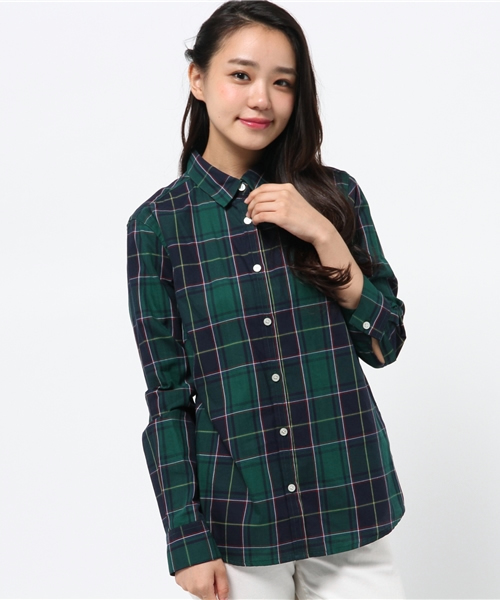 NATURAL BEAUTY BASIC（ナチュラルビューティーベーシック）の「トラッドチェックシャツ（シャツ/ブラウス・レディース・レッド系その他/グリーン系その他・MEDIUM/LARGE/SMALL）」の2枚目の写真