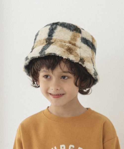 pairmanon(ペアマノン)の「素材いろいろ バケットハット(ハット・キッズ・ホワイト系その他/ライトブルー/ベージュ/アイボリー/ブラウン・FREE)」の2枚目の写真