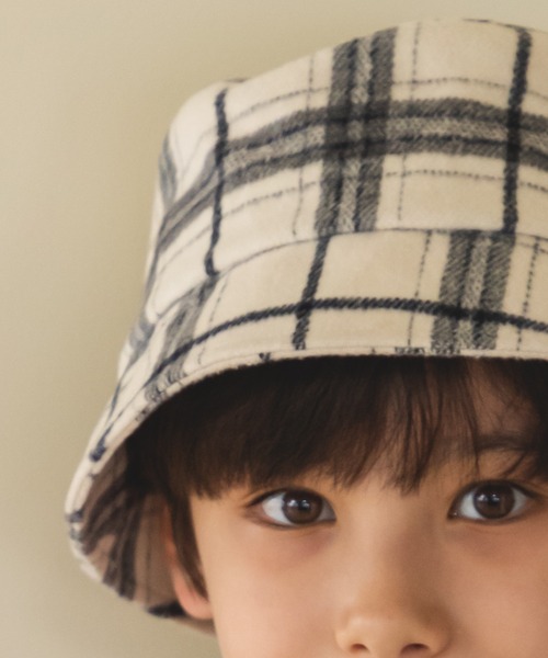pairmanon(ペアマノン)の「素材いろいろ バケットハット(ハット・キッズ・ホワイト系その他/ライトブルー/ベージュ/アイボリー/ブラウン・FREE)」の10枚目の写真