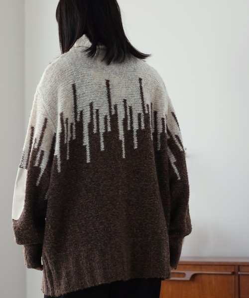 Aphlotus（アプロタス）の「ハイネック エルボーパッチ付き アームウォーマースリーブ グラフィック メランジニット（ニット/セーター・メンズ・グレー系その他/ブラウン系その他・MEDIUM/LARGE）」の21枚目の写真
