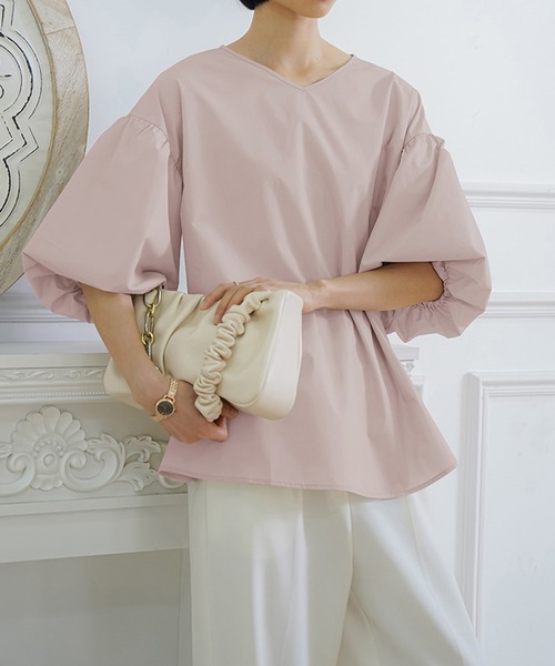 Mayree(メイリー)の「AURORIA/バックリボンVネックパフスリーブブラウス(シャツ/ブラウス・レディース・ピンク/ホワイト/ブラック/グレー/ライトベージュ・FREE)」の5枚目の写真