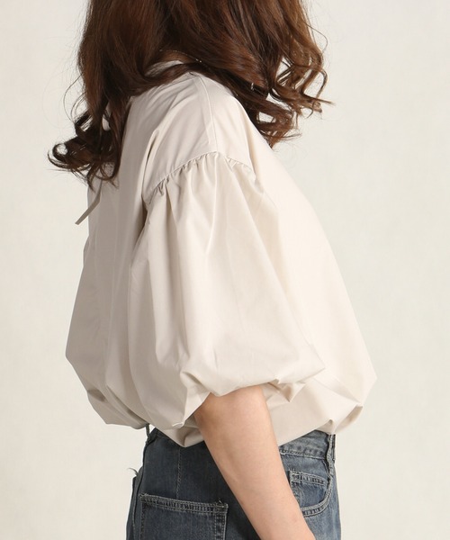 Mayree(メイリー)の「AURORIA/バックリボンVネックパフスリーブブラウス(シャツ/ブラウス・レディース・ピンク/ホワイト/ブラック/グレー/ライトベージュ・FREE)」の8枚目の写真