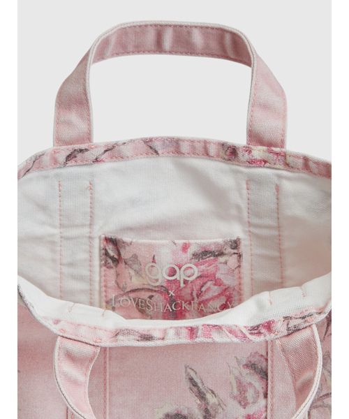 GAP（ギャップ）の「Gap × Loveshackfancy フローラル ミニトート (キッズ)（トートバッグ・キッズ・アイボリー/ピンク・ONE SIZE）」の3枚目の写真