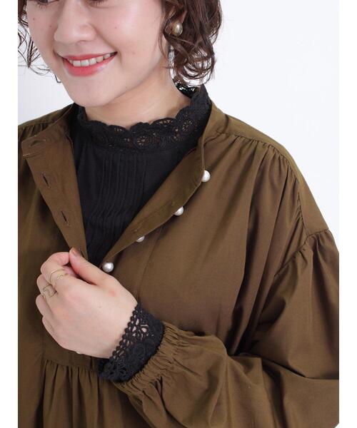 Samansa Mos2(サマンサ モスモス)の「スタンドレースインナーカットソー(Tシャツ/カットソー・レディース・ブラック/オフホワイト/ベージュ・F)」の4枚目の写真