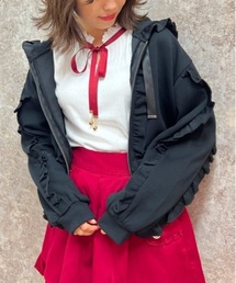 フリルデザインジップパーカー