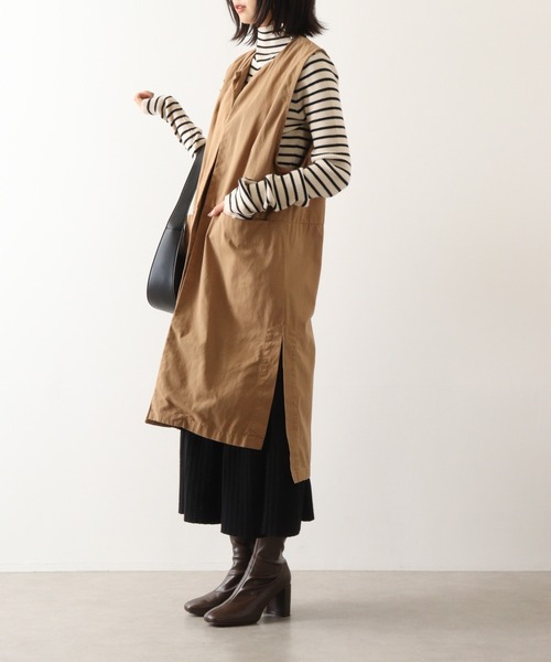 atONE(アットワン)の「atONE ツイルロングベスト(ベスト・レディース・ベージュ/カーキ/ブラック・LL~3L/4L~5L/M~L)」の1枚目の写真