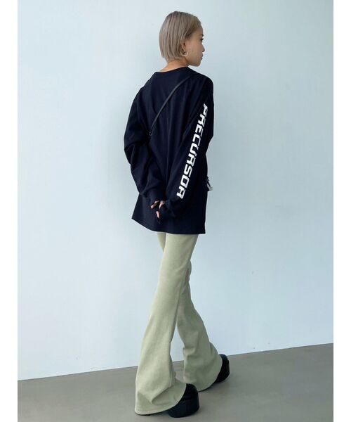 EMODA（エモダ）の「フロントロゴオーバーTシャツ（Tシャツ/カットソー・レディース・ホワイト/パープル/ブラック・FREE）」の19枚目の写真