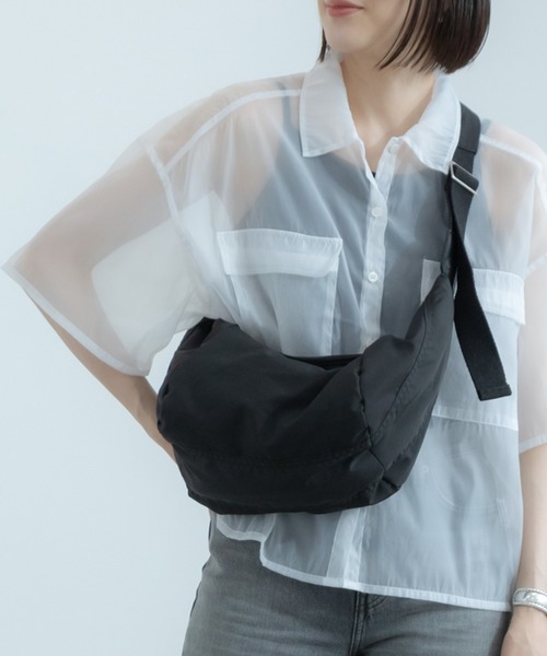 HEILIS（ヘイリス）の「2WAYショルダーバッグ / メッセンジャーバッグ ボディバッグ 肩掛けバッグ ストリート（メッセンジャーバッグ・レディース・ブラック・FREE）」の4枚目の写真