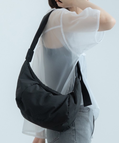 HEILIS（ヘイリス）の「2WAYショルダーバッグ / メッセンジャーバッグ ボディバッグ 肩掛けバッグ ストリート（メッセンジャーバッグ・レディース・ブラック・FREE）」の12枚目の写真