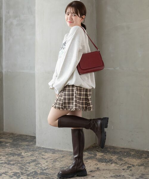 RETRO GIRL(レトロガール)の「フラップショルダーバッグ(ショルダーバッグ・レディース・シルバー/ブラック/レッド・ONE SIZE)」の17枚目の写真