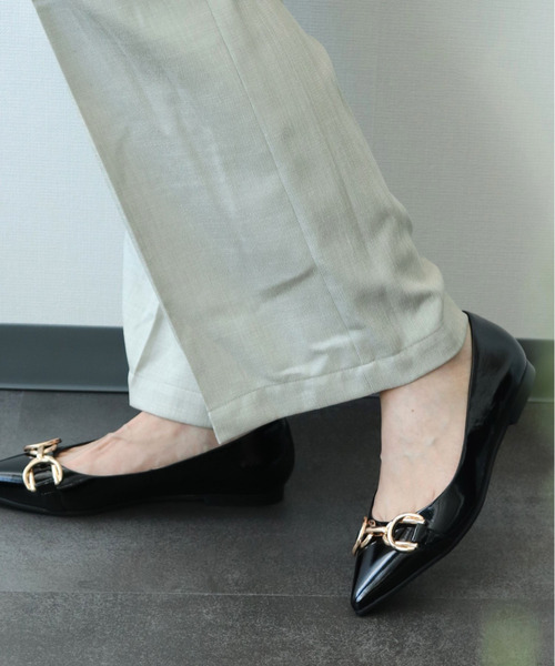 PARADIS COULEUR（パラディクルール）の「【PARADIS COULEUR】ポインテッドトウメタルビットパンプス(341017)（パンプス・レディース・ライトグレー/ブラック/ブラック系その他・22.5/23/23.5/24/24.5）」の13枚目の写真