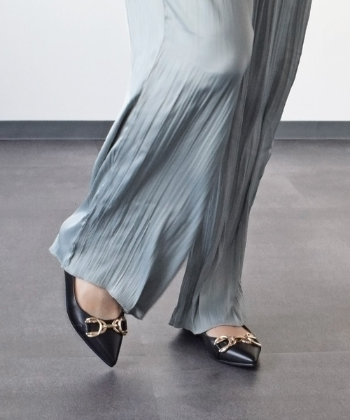 PARADIS COULEUR（パラディクルール）の「【PARADIS COULEUR】ポインテッドトウメタルビットパンプス(341017)（パンプス・レディース・ライトグレー/ブラック/ブラック系その他・22.5/23/23.5/24/24.5）」の20枚目の写真