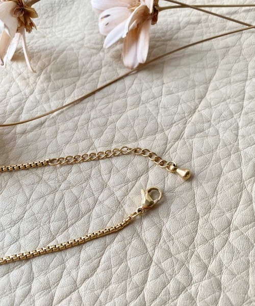 emouv by est（エモーヴバイエスト）の「emouv by est コインデザインネックレス（ネックレス・レディース・ゴールド・FREE）」の7枚目の写真