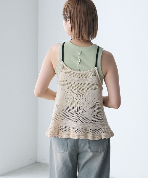 forksy.(フォルクシー)の「【forksy.】リボンモチーフ透かし編みニットビスチェ(キャミソール・レディース・アイボリー/ブラック・FREE)」の7枚目の写真