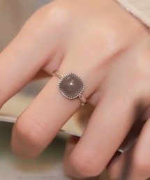 Coo+i（クーイ）の「ストーンキューブオープンリング（リング）」