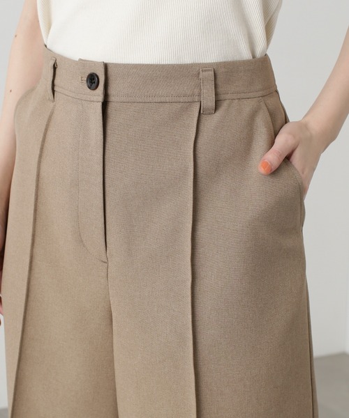 N.（N. Natural Beauty Basic）（エヌエヌナチュラルビューティーベーシック）の「◆ピンタックハーフパンツ（その他パンツ・レディース・ベージュ/ブラック・MEDIUM）」の21枚目の写真